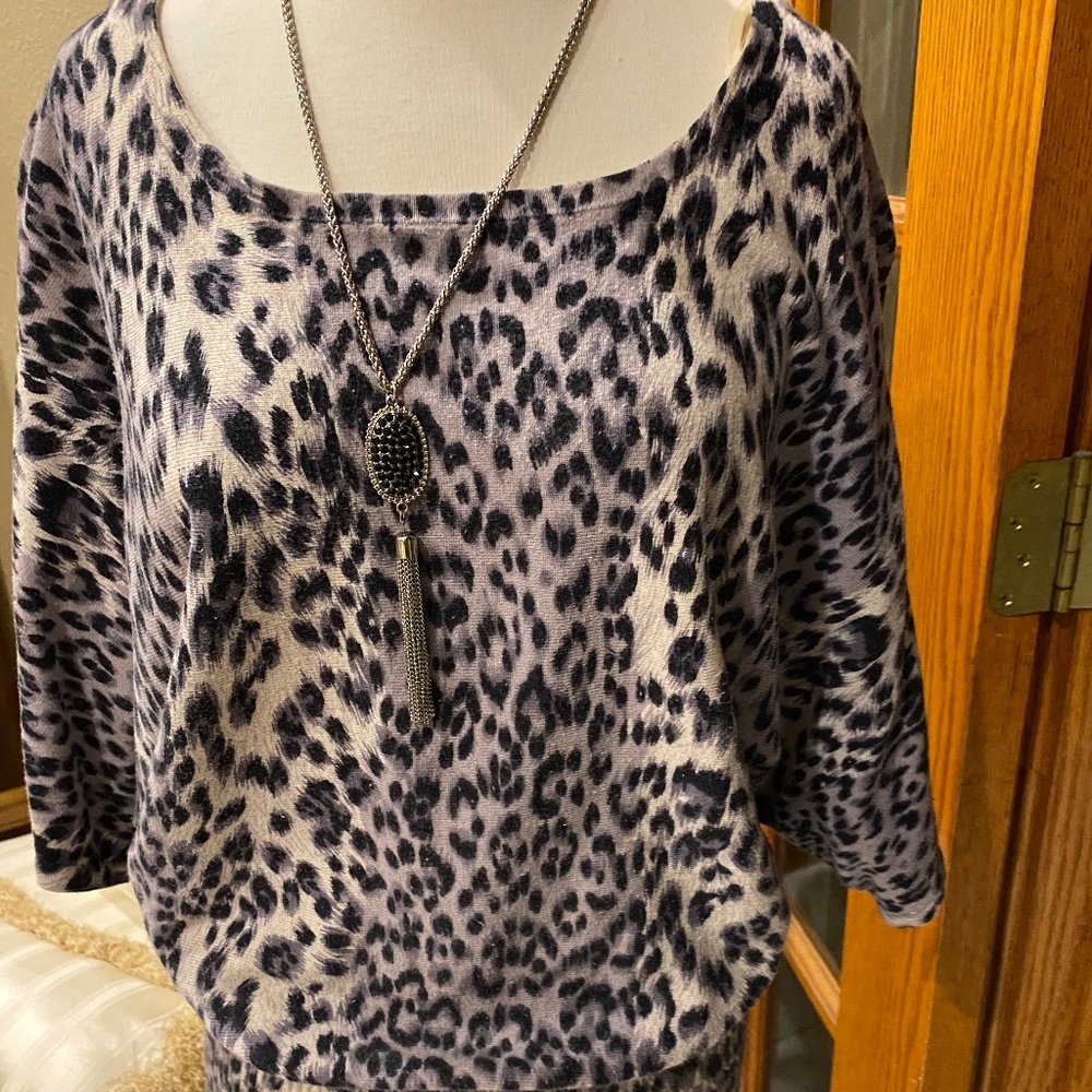 Susan Bristol  animal print blouse  size xL